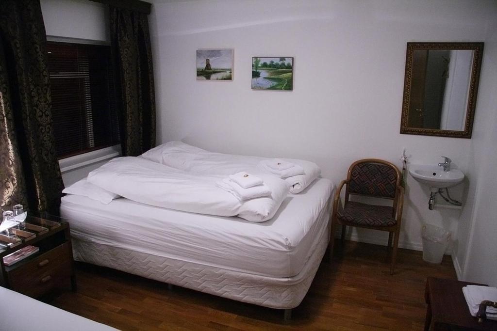 Husavik Guesthouse Rum bild